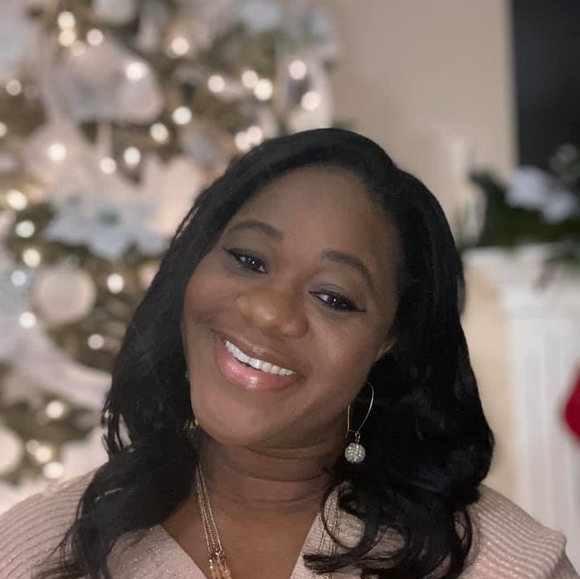 Meet your Posher, Sabrina - Picture 1 of 1